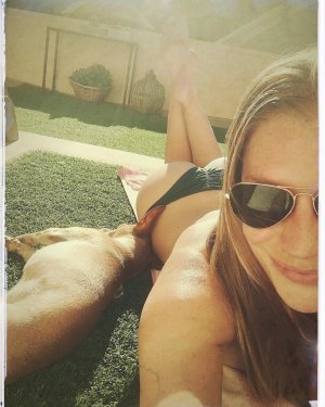 Katee Sackhoff - Sunbathing in LA 10.26.17 3An3t5MF_o.jpg