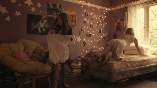 Katee Sackhoff - Girl Flu (2016) - bh18ls9T_o.jpg