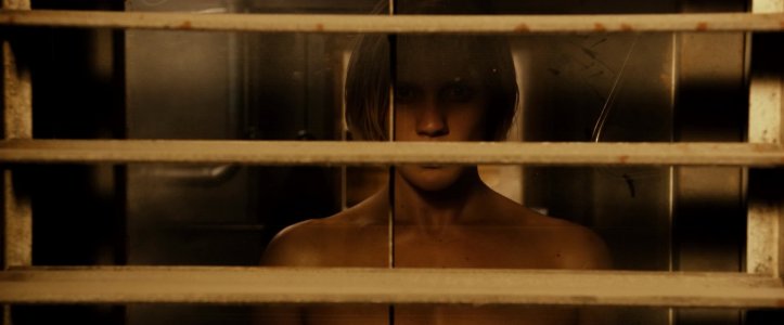 Katee Sackhoff - Riddick (2013) HD 1080p Web-Dl295518172_4_123_240lo.jpg