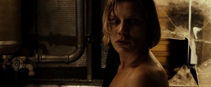 Katee Sackhoff 'Riddick (2013)450126746_00_03_01_123_641lo.jpg