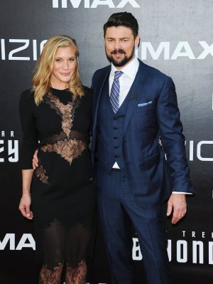 Katee-Sackhoff-HQCelebrities.com (206).jpg