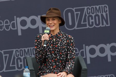 Katee-Sackhoff-HQCelebrities.com (306).jpg