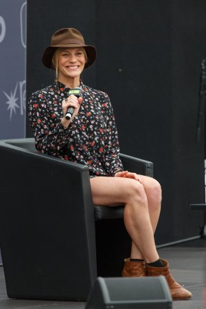 Katee-Sackhoff-HQCelebrities.com (311).jpg