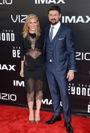 Katee-Sackhoff-HQCelebrities.com (315).jpg