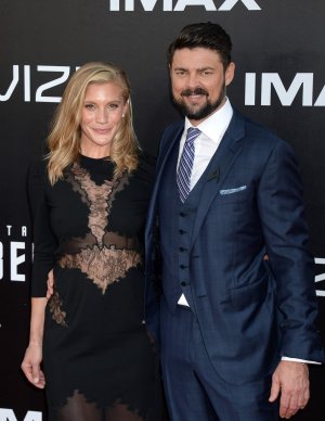 Katee-Sackhoff-HQCelebrities.com (318).jpg