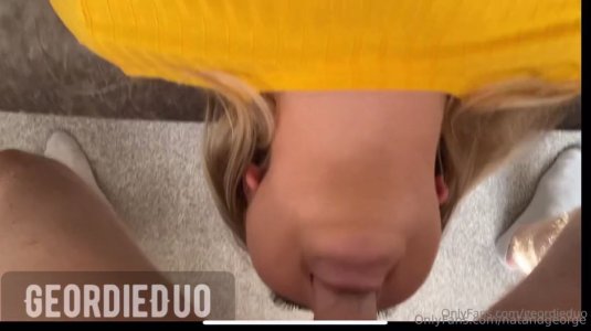 TikTok Onlyfans Babe Nat Wills Sucks Dick in Yellow Trainers Nat.mp4_000018872.jpg