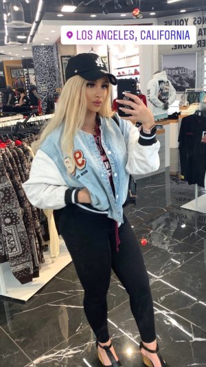 sophiesierra98 - Cb4B1Q1OLc9.jpg