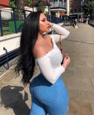 sophiesierra98 - B0oYO_gjMsz.jpg