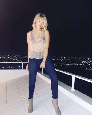 Claudia-Lee-27.jpg