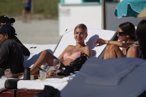 Hailey Baldwin Sexy 23 - The Fappening Blog.jpg