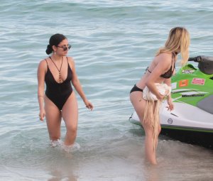 Lele Pons & Inanna Sarkis Sexy 15 - The Fappening Blog.jpg