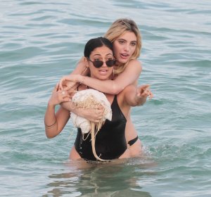 Lele Pons & Inanna Sarkis Sexy 19 - The Fappening Blog.jpg