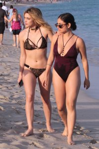 Lele Pons & Inanna Sarkis Sexy 27 - The Fappening Blog.jpg