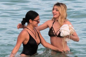 Lele Pons & Inanna Sarkis Sexy 29 - The Fappening Blog.jpg