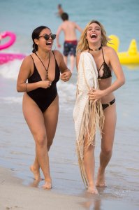 Lele Pons & Inanna Sarkis Sexy 30 - The Fappening Blog.jpg