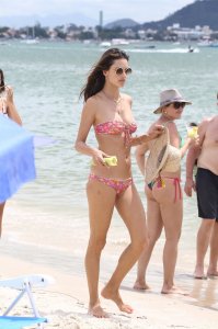 Alessandra Ambrosio 33 - The Fappening Blog.jpg