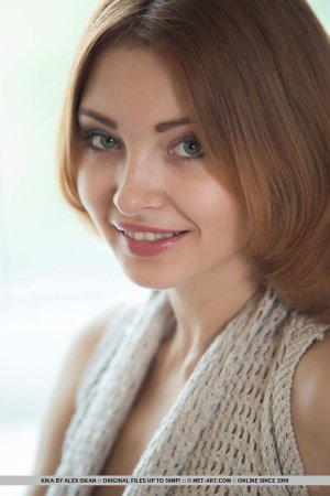 delicious-brunette-kika-drops-her-pink-panties-and-seduces-on-the-couch-01 thefappeningblog.com.jpg