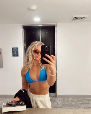 Makayla Hughbanks (8).jpg