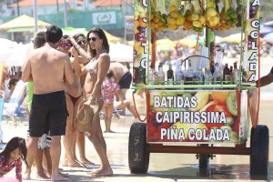 Alessandra Ambrosio Sexy 2 - The Fappening Blog.jpg