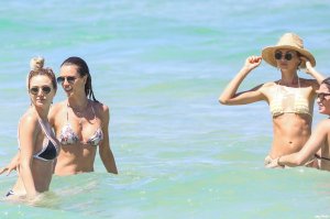 Alessandra Ambrosio Sexy 62 - The Fappening Blog.jpg