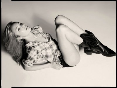 Candice-Swanepoel-Topless-Photoshoot-07.jpg