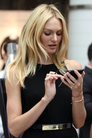 Candice-Swanepoel-Erin-Heatherton-Chanel-Iman-Samsung-Mobile-Launch-In-Toronto-06.jpg