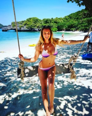 740full-barbora-mottlová (3).jpg