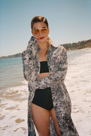 740full-annie-murphy (2).jpg