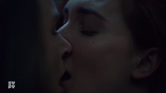 157362367_kat-barrell-and-dominique-provost-chalkley-wynonna-earp-s04-e02-1080p-21.jpg