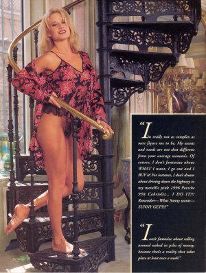 WWF Raw Magazine Apr 1996-3.jpg