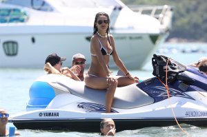 Alessandra Ambrosio 4 - The Fappening Blog.jpg