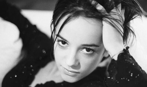 alizée-jacotey-v0-wo5yo39fbdzc1.jpeg