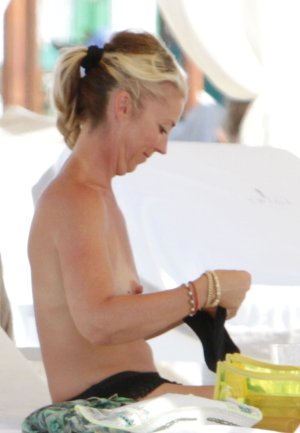 Tamara Beckwith  Bikini  Topless  Italy 28th Aug 2015  (17).jpg