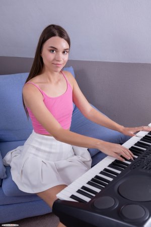 0005-01 thefappeningblog.com.jpg