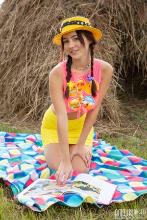 0009-02 thefappeningblog.com.jpg