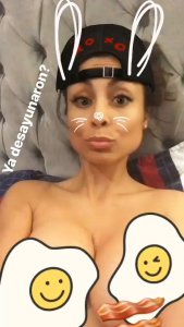 Samantha Rodriguez Topless 1 - The Fappening Blog.jpg