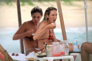 Candice Swanepoel & Doutzen Kroes Sexy 6 - The Fappening Blog.jpg