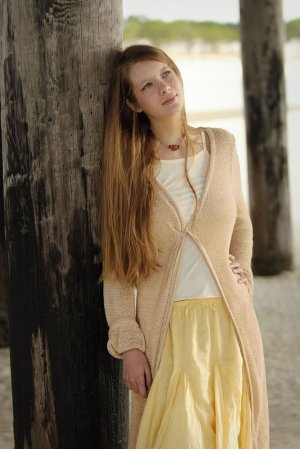 valentine-a-presenting-valentine-07 thefappeningblog.com.jpg