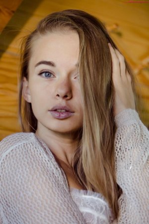 0012-01 thefappeningblog.com.jpg