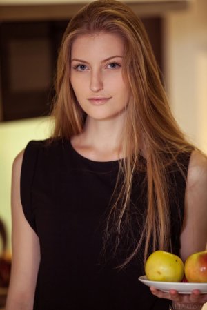 0015-01 thefappeningblog.com.jpg