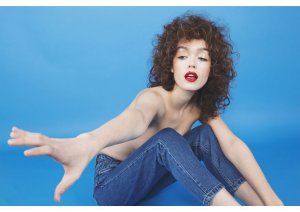 Sophie Gordon Sexy & Topless 9 thefappeningblog.com.jpg