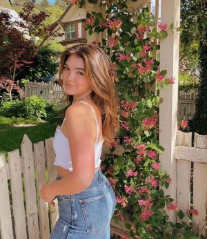 Alisha-Newton (7).jpg