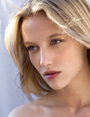 Emily Van Raay (3).jpg