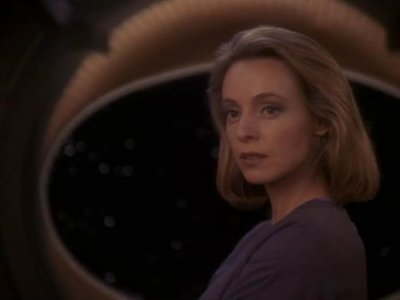 MV5BMTAyNTQ4 DS9.jpg