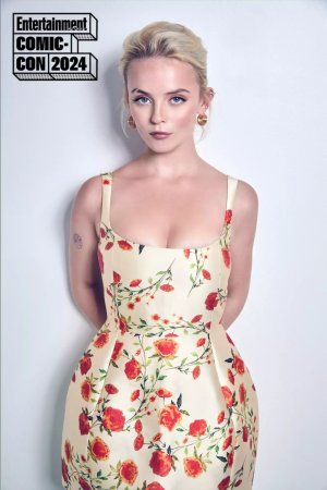 Millie Gibson (1)~01.jpg