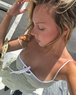 Ester Exp&Atilde;&Acirc;&sup3;sito 01.jpg