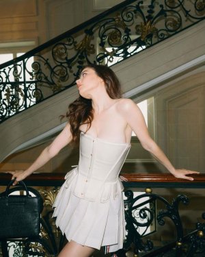 Molly Gordon 001.jpg