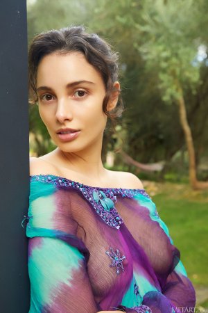 0002-02 thefappeningblog.com.jpg