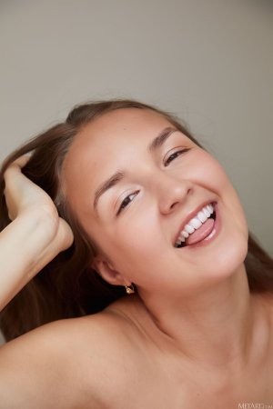 0009-06 thefappeningblog.com.jpg