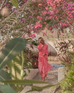 Alexis Ren 1 thefappeningblog.com.jpg